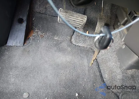 2000 Honda Cr-V Lx z USA, uszkodzony, nr VIN JHLRD2841YS004446